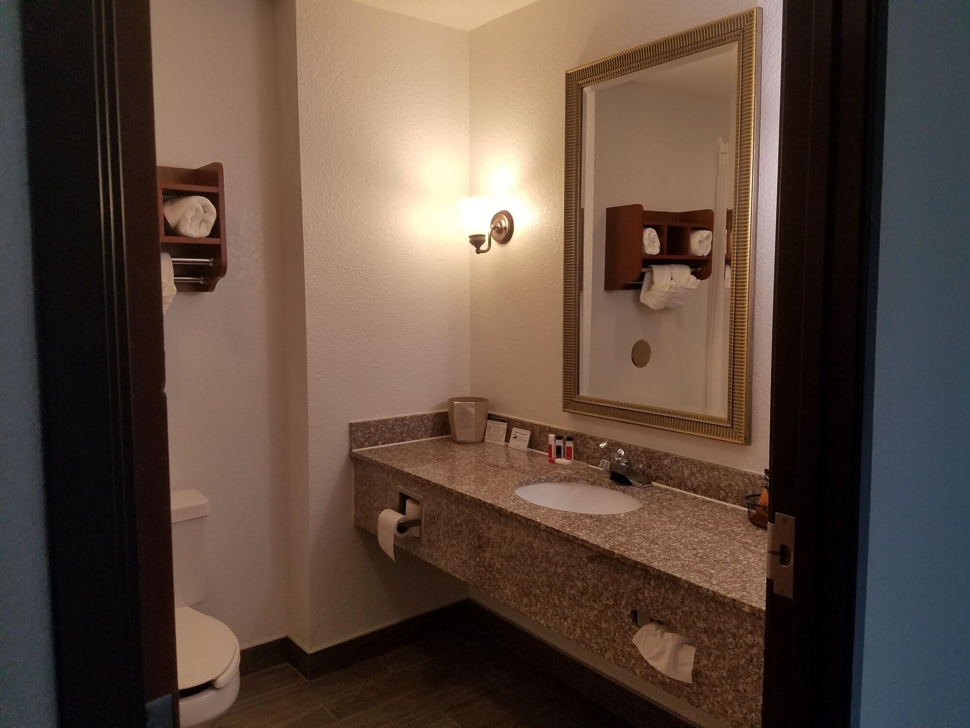 Comfort Inn & Suites Gatesville Near Fort Cavazos Extérieur photo