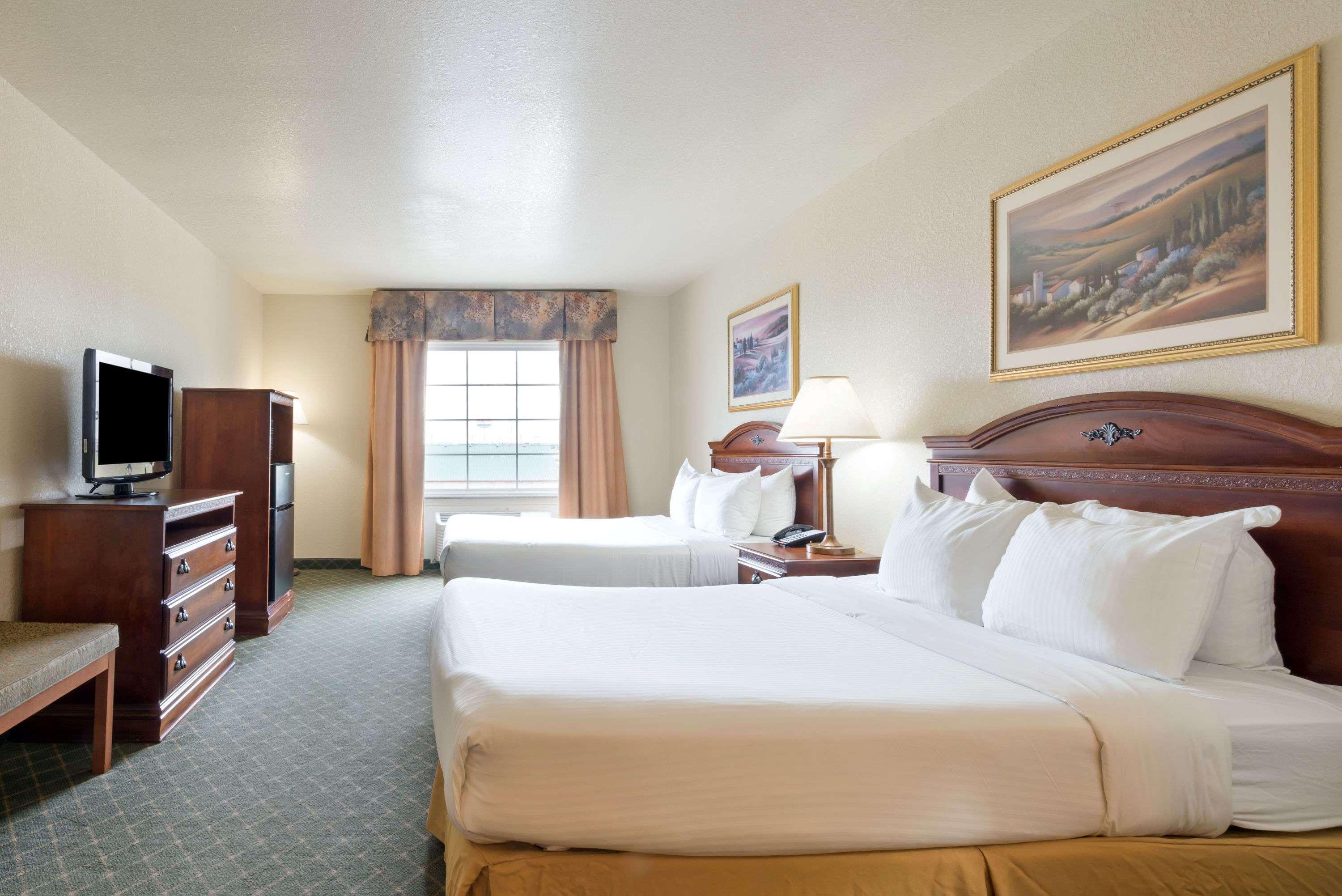 Comfort Inn & Suites Gatesville Near Fort Cavazos Extérieur photo