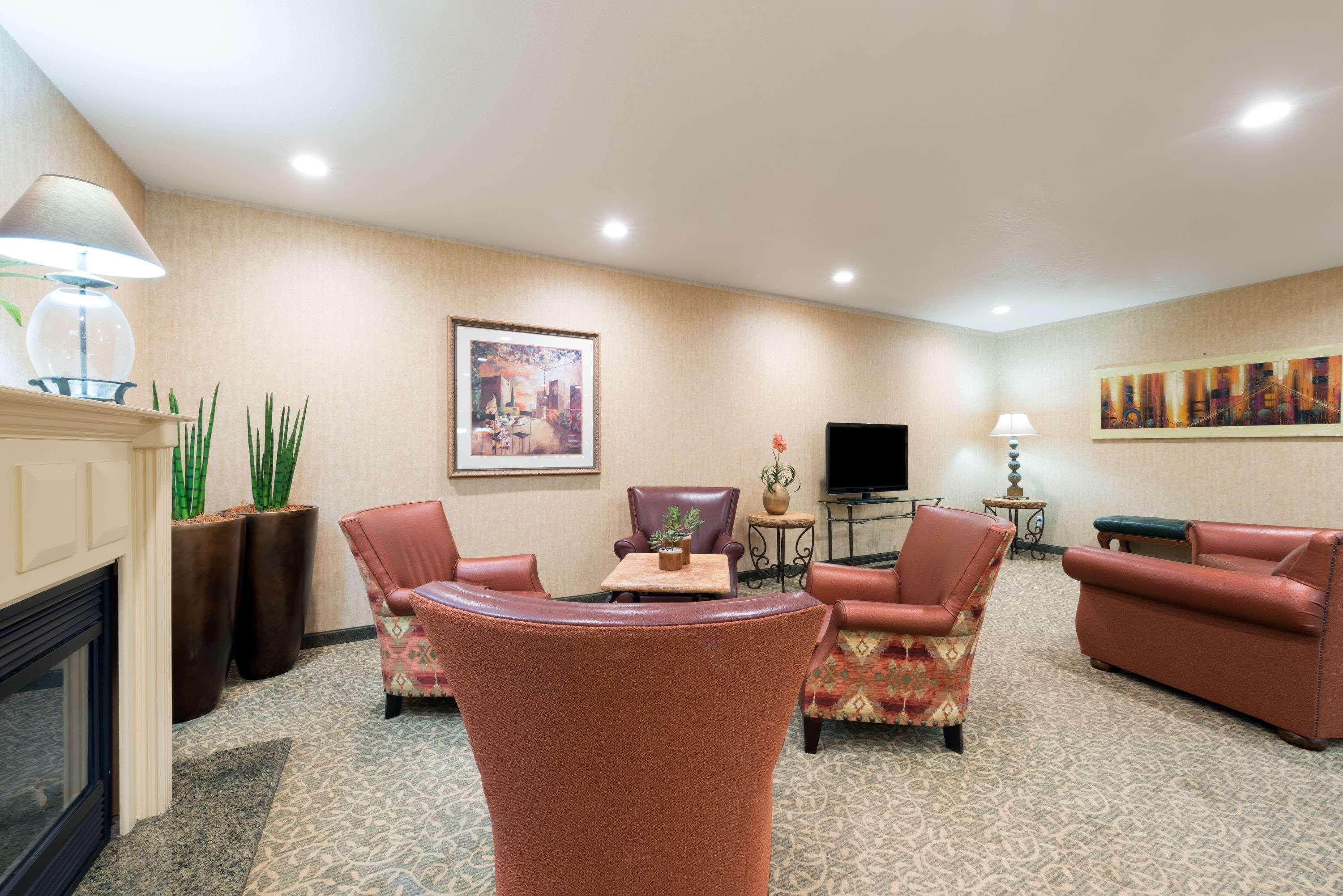 Comfort Inn & Suites Gatesville Near Fort Cavazos Extérieur photo