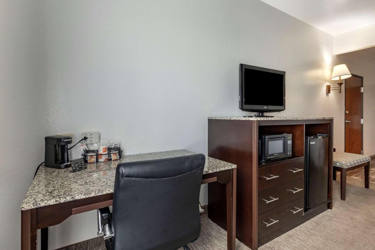 Comfort Inn & Suites Gatesville Near Fort Cavazos Extérieur photo