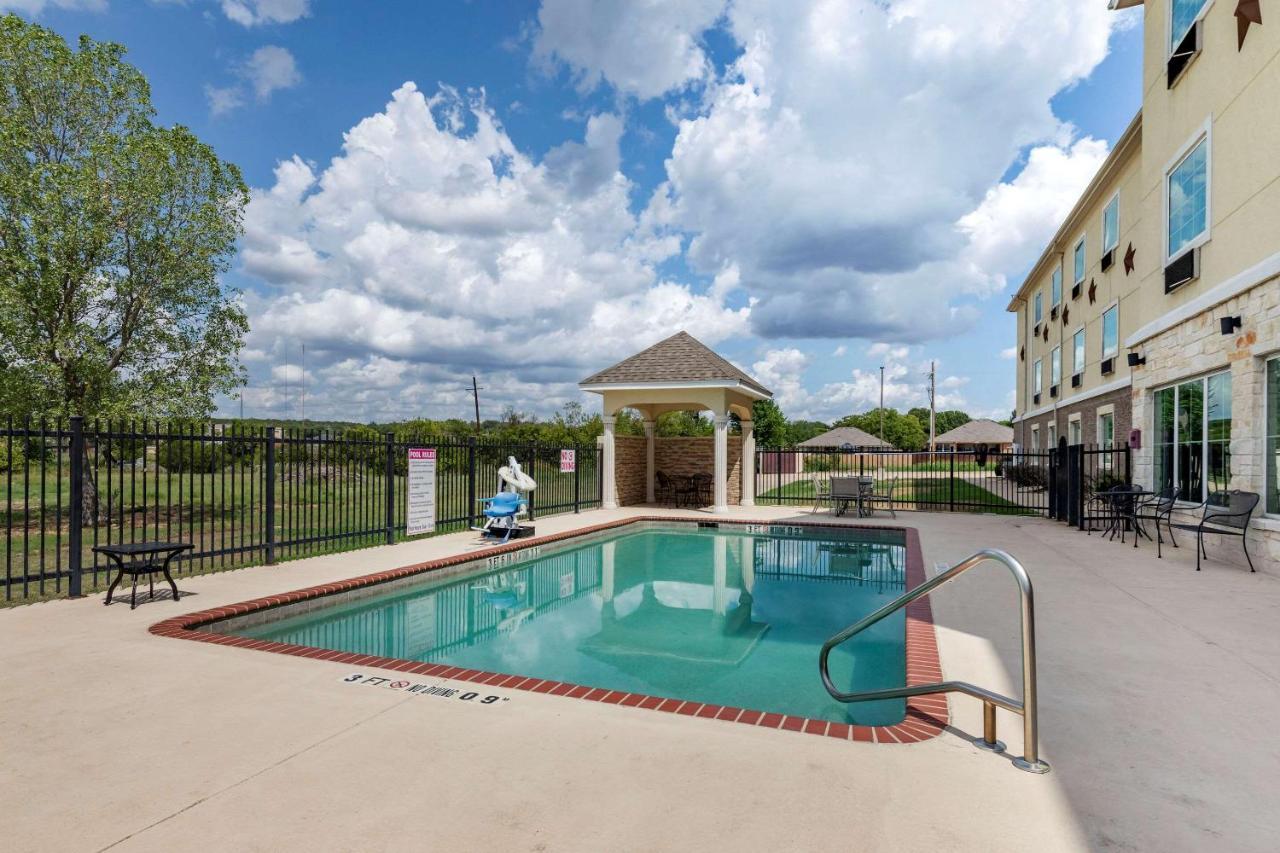 Comfort Inn & Suites Gatesville Near Fort Cavazos Extérieur photo