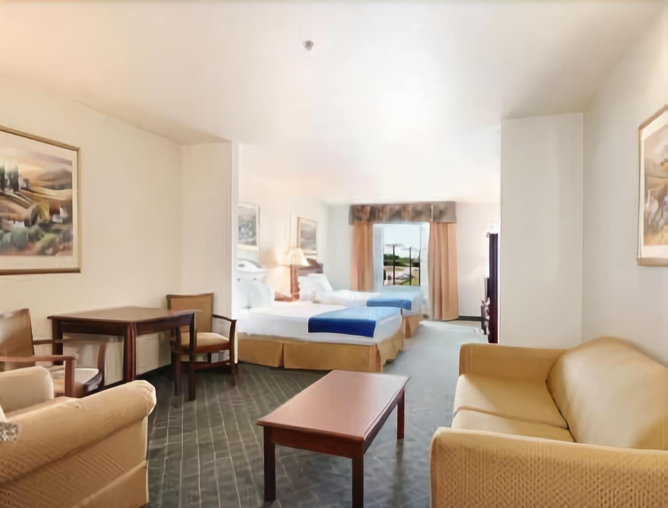 Comfort Inn & Suites Gatesville Near Fort Cavazos Extérieur photo